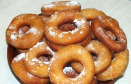 Wie man zu Hause Donuts macht, Schritt-für-Schritt-Rezept mit Fotos